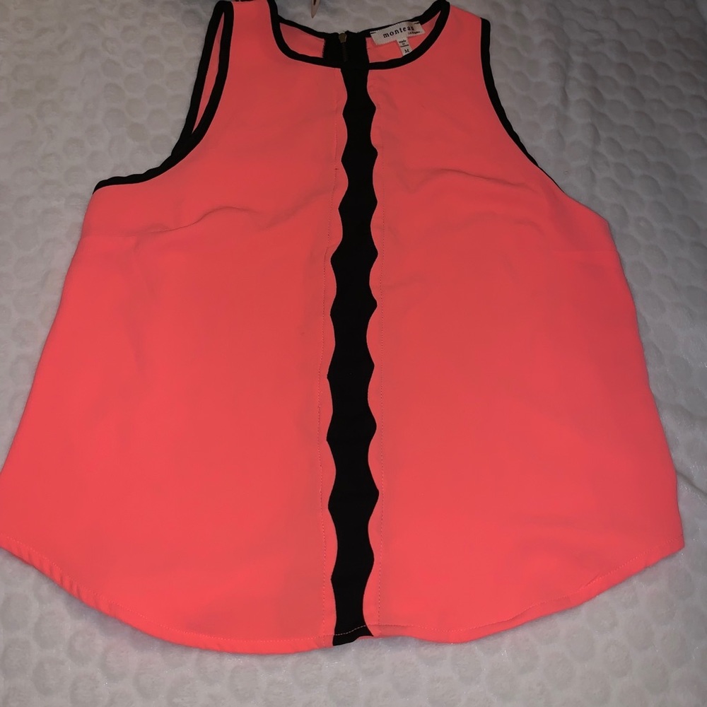 Shirt - Picture 2 of 3